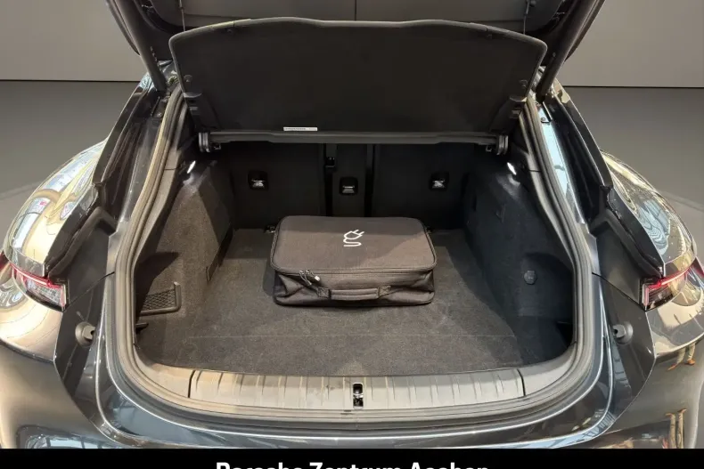 Porsche Taycan din 2024 cu 18.326 km - oferta POR174023 - foto 10