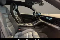 Porsche Taycan din 2024 cu 18.326 km - oferta POR174023 - foto 12