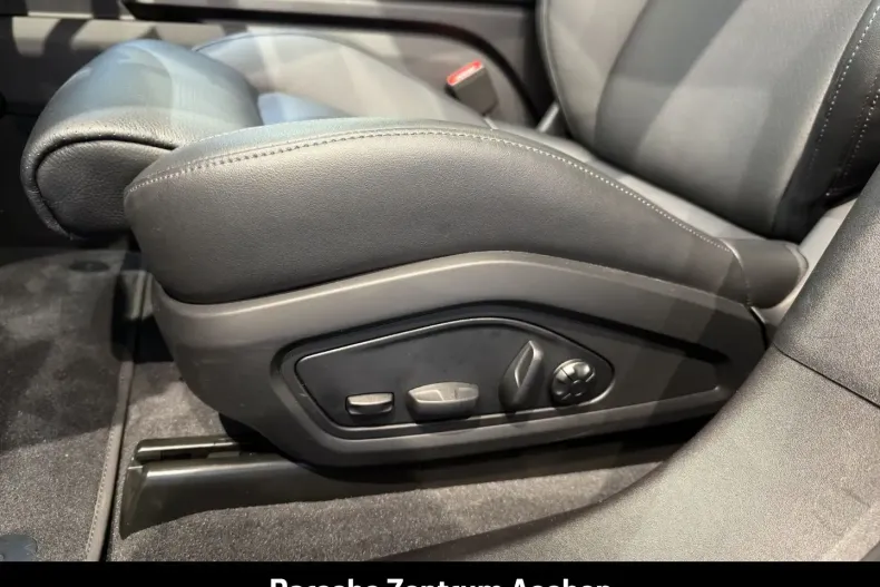 Porsche Taycan din 2024 cu 18.326 km - oferta POR174023 - foto 20