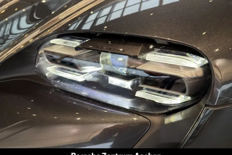 Porsche Taycan din 2024 cu 18.326 km - oferta POR174023 - foto 22