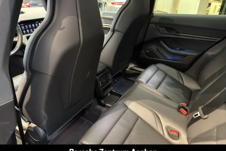 Porsche Taycan din 2024 cu 18.326 km - oferta POR174023 - foto 26