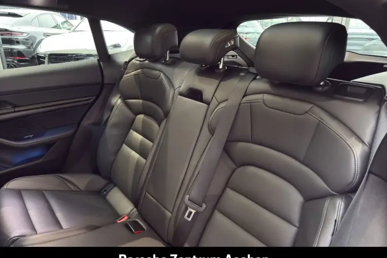 Porsche Taycan din 2024 cu 30.707 km - oferta POR174024 - foto 3