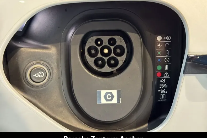 Porsche Taycan din 2024 cu 30.707 km - oferta POR174024 - foto 24