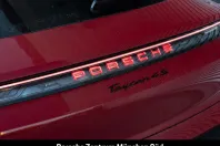 Porsche Taycan din 2024 cu 22.400 km - oferta POR174026 - foto 17