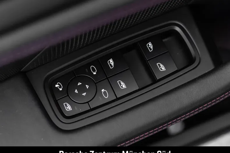 Porsche Taycan din 2024 cu 22.400 km - oferta POR174026 - foto 21