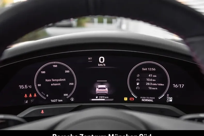 Porsche Taycan din 2024 cu 22.400 km - oferta POR174026 - foto 29