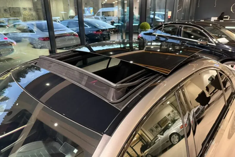 Mercedes-Benz C 300 din 2022 cu 61.900 km - oferta MER174032 - foto 28