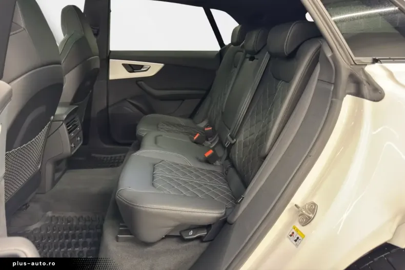 Audi Q8 din 2025 cu 8.616 km - oferta AUD174050 - foto 10