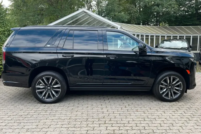 Cadillac Escalade din 2024 cu 11.500 km - oferta CAD174051 - foto 1
