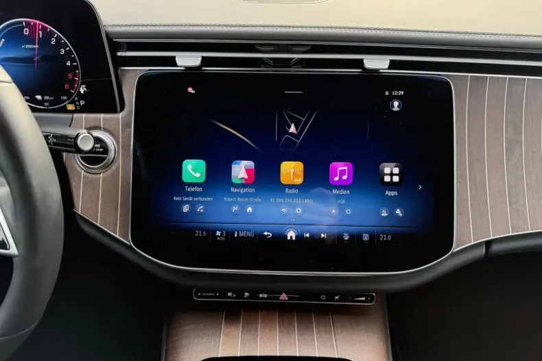 Mercedes-Benz E 300 din 2024 cu 11.978 km - oferta MER174052 - foto 12