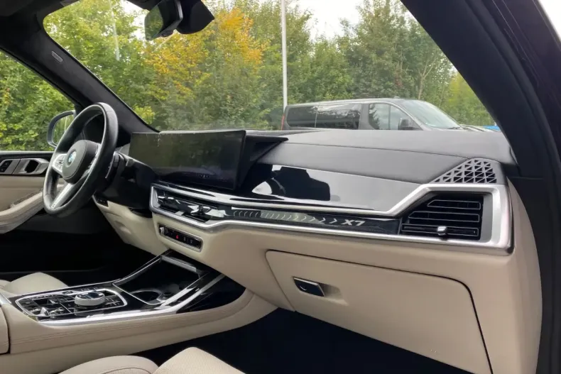 BMW X7 din 2023 cu 89.985 km - oferta BMW174053 - foto 9