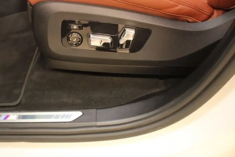 BMW X7 din 2023 cu 98.200 km - oferta BMW174057 - foto 16