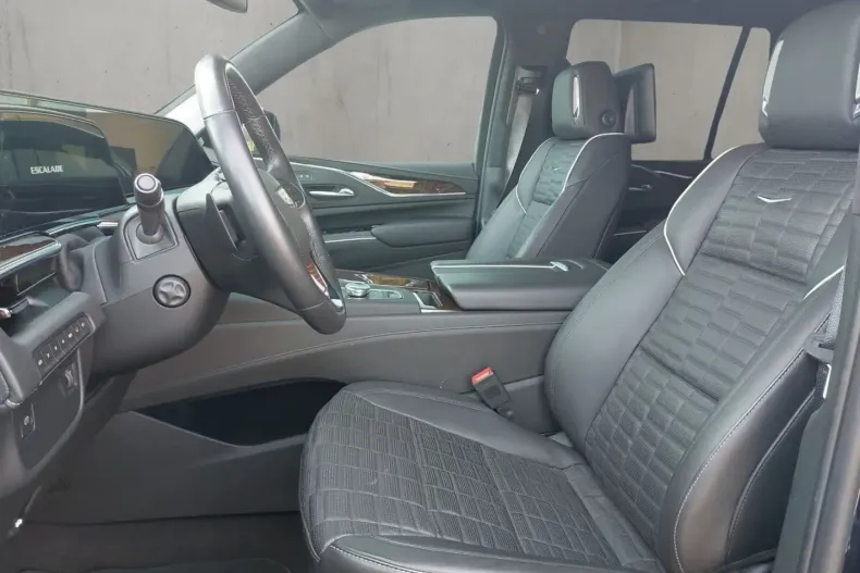 Cadillac Escalade din 2024 cu 15.000 km - oferta CAD174059 - foto 2