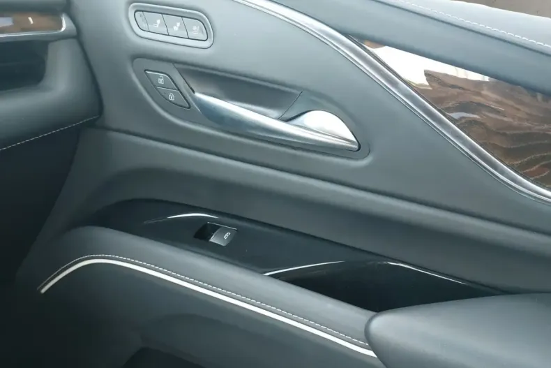 Cadillac Escalade din 2024 cu 15.000 km - oferta CAD174059 - foto 15