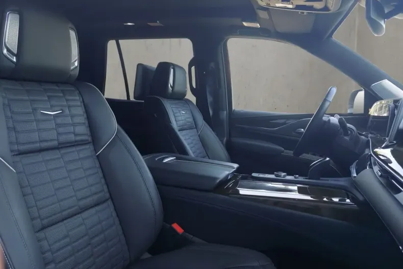 Cadillac Escalade din 2024 cu 15.000 km - oferta CAD174059 - foto 16