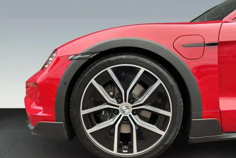 Porsche Taycan din 2025 cu 19.900 km - oferta POR174062 - foto 8