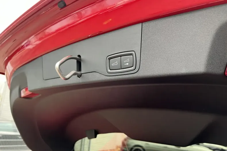 Porsche Taycan din 2025 cu 19.900 km - oferta POR174062 - foto 17