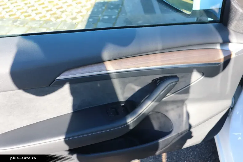 Tesla Model 3 din 2022 cu 34.700 km - oferta TES174063 - foto 14