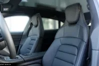 Porsche Taycan din 2024 cu 9.900 km - oferta POR174065 - foto 2