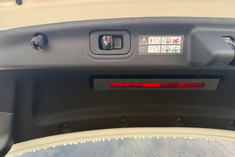 Mercedes-Benz C 300 din 2022 cu 28.350 km - oferta MER174066 - foto 10