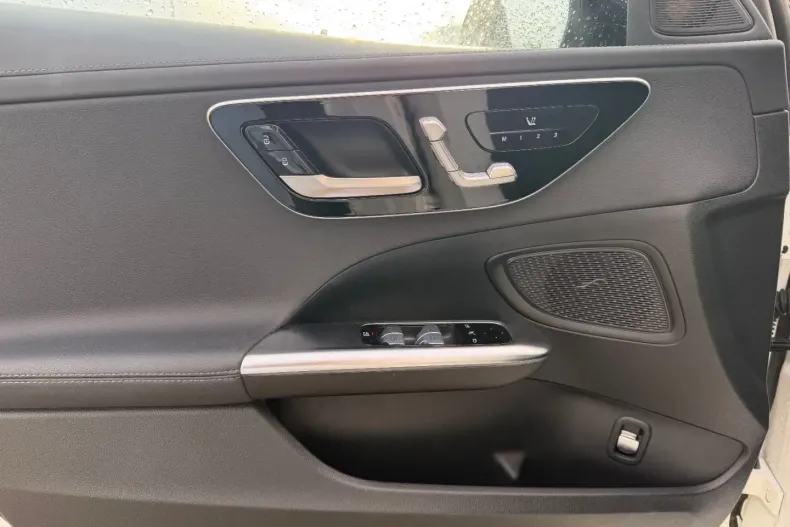 Mercedes-Benz C 300 din 2022 cu 28.350 km - oferta MER174066 - foto 14