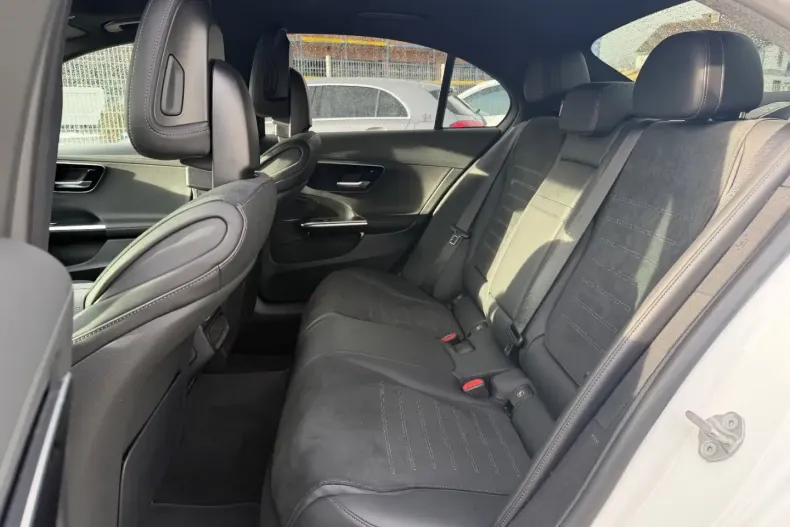 Mercedes-Benz C 300 din 2022 cu 28.350 km - oferta MER174066 - foto 17