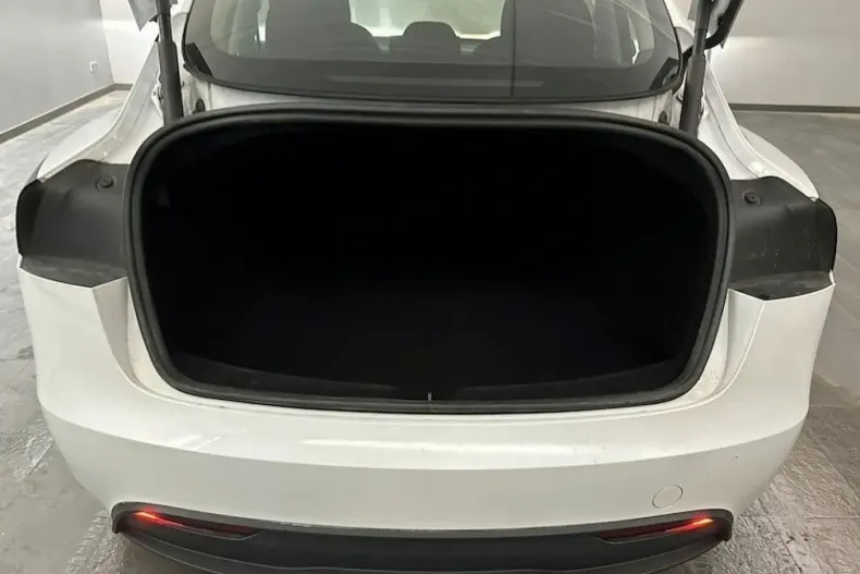 Tesla Model 3 din 2023 cu 54.200 km - oferta TES174084 - foto 4