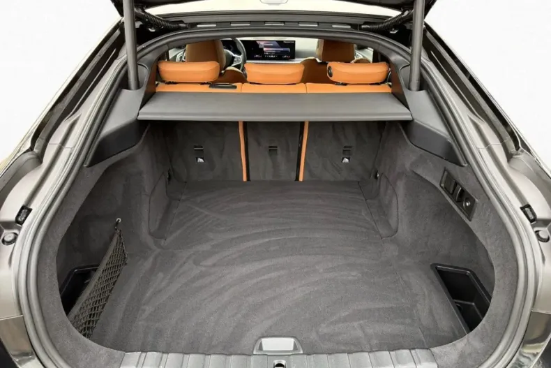 BMW i4 din 2025 cu 36.085 km - oferta BMW174099 - foto 12