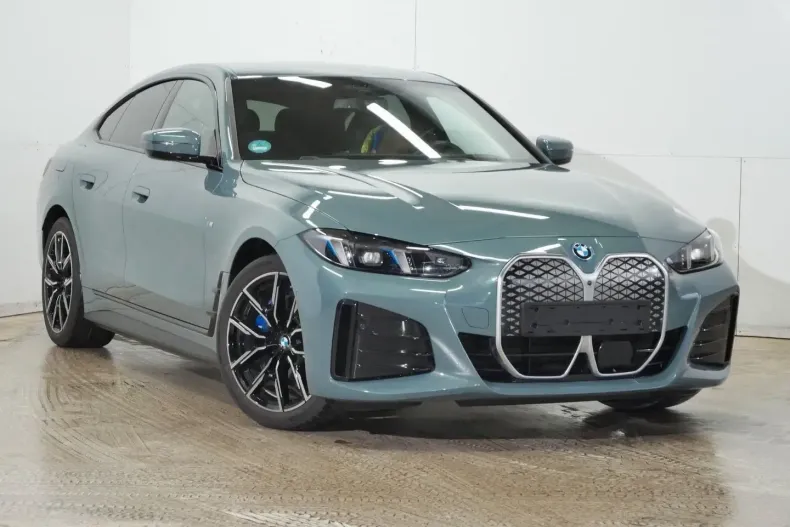 BMW i4 din 2025 cu 26.700 km - oferta BMW174103 - foto 2