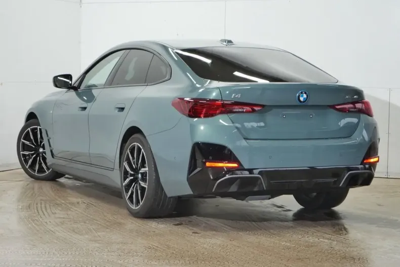BMW i4 din 2025 cu 26.700 km - oferta BMW174103 - foto 4