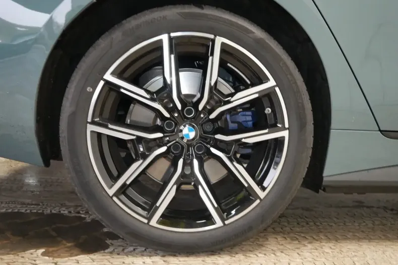 BMW i4 din 2025 cu 26.700 km - oferta BMW174103 - foto 9