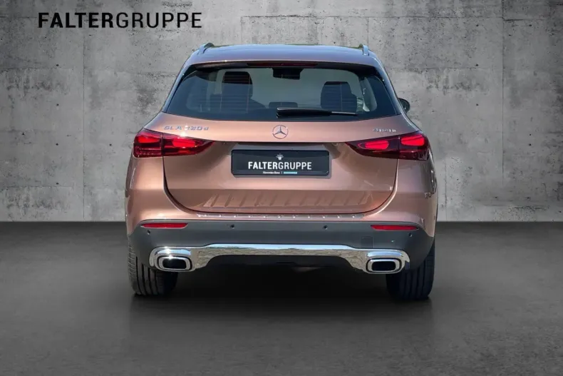 Mercedes-Benz GLA 220 din 2023 cu 34.990 km - oferta MER174113 - foto 5