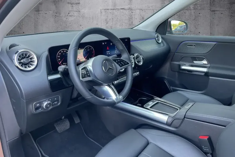 Mercedes-Benz GLA 220 din 2023 cu 34.990 km - oferta MER174113 - foto 8