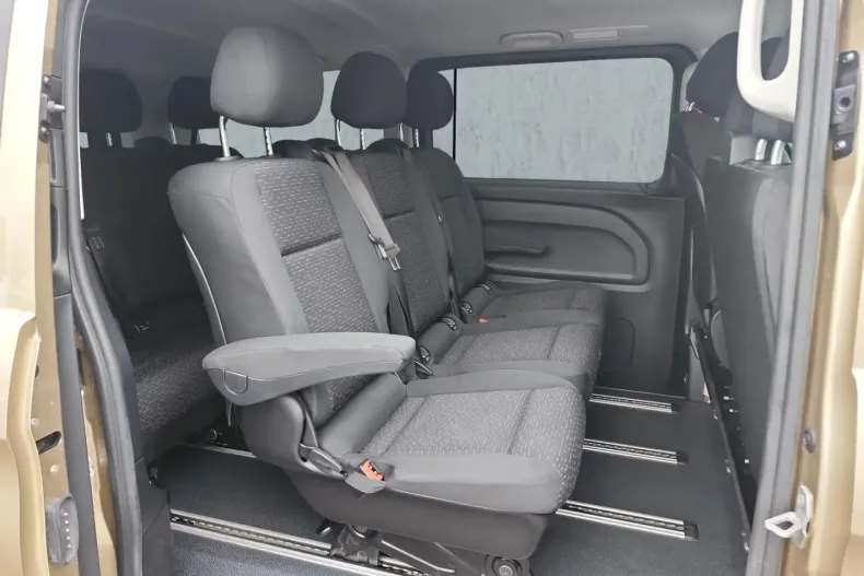 Mercedes-Benz Vito din 2024 cu 49.980 km - oferta MER174118 - foto 12