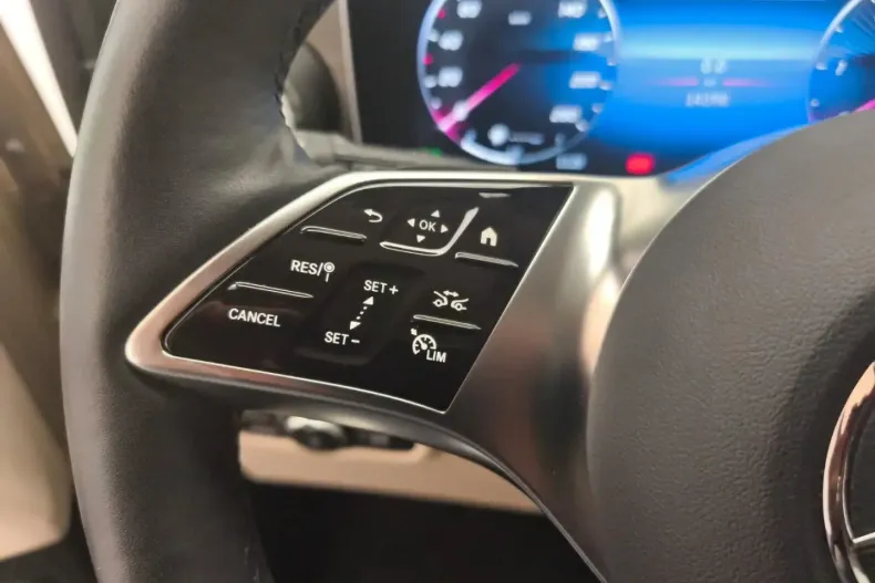 Mercedes-Benz V 250 din 2025 cu 14.477 km - oferta MER174122 - foto 14