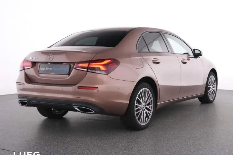 Mercedes-Benz A 250 din 2022 cu 43.841 km - oferta MER174134 - foto 2