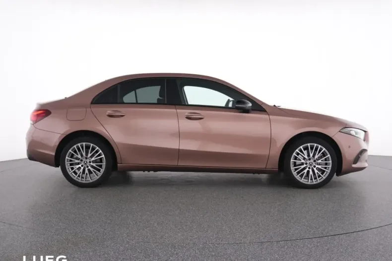 Mercedes-Benz A 250 din 2022 cu 43.841 km - oferta MER174134 - foto 10