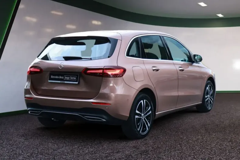 Mercedes-Benz B 250 din 2023 cu 28.239 km - oferta MER174135 - foto 3