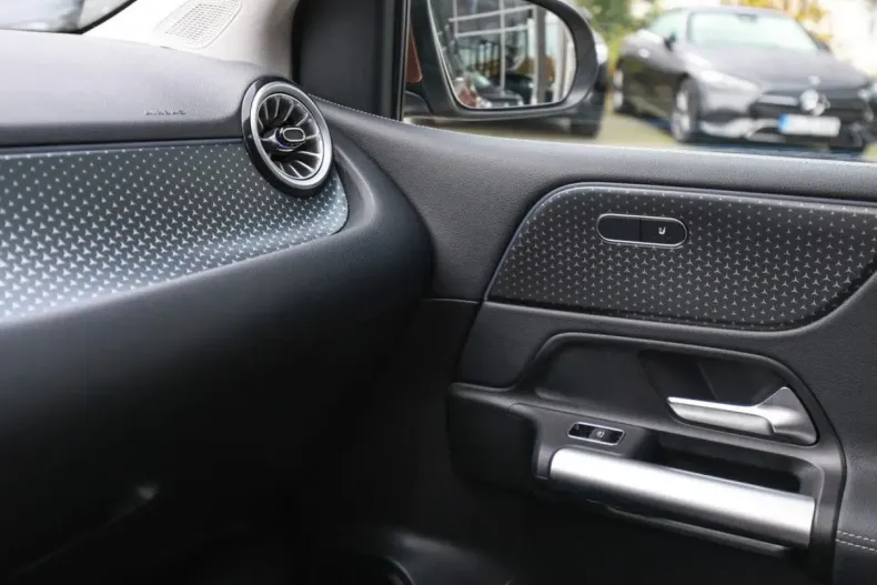 Mercedes-Benz B 250 din 2023 cu 28.239 km - oferta MER174135 - foto 16