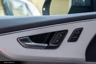 Audi Q8 din 2025 cu 10.500 km - oferta AUD174139 - foto 13