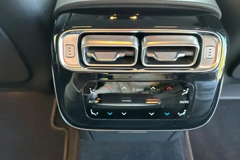 Mercedes-Benz S 680 din 2022 cu 33.801 km - oferta MER174140 - foto 30