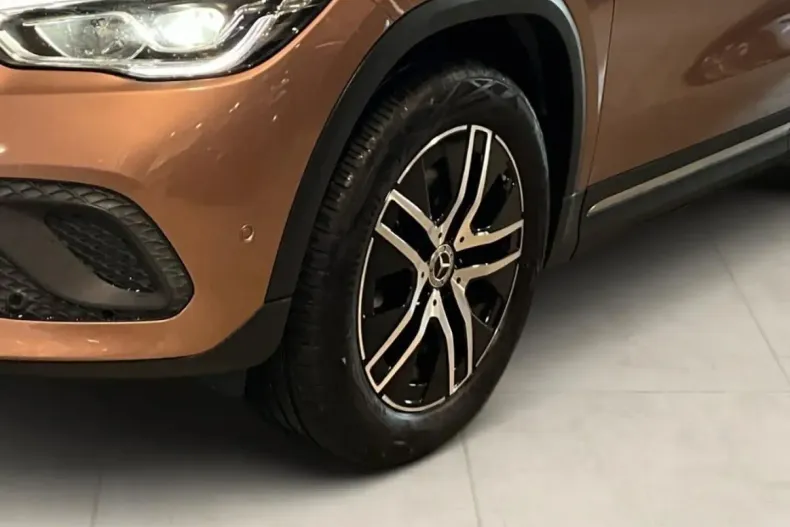 Mercedes-Benz GLA 200 (Clasa GLA) din 2022 cu 50.600 km - oferta MER174147 - foto 5