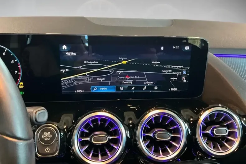 Mercedes-Benz GLA 200 (Clasa GLA) din 2022 cu 50.600 km - oferta MER174147 - foto 11