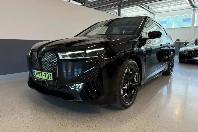 BMW iX din 2023 cu 22.000 km - oferta BMW174156 - foto 1