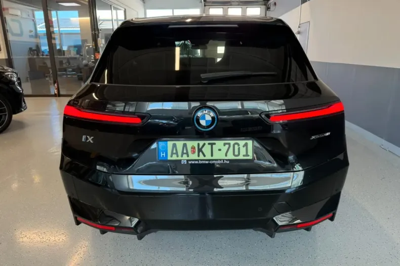 BMW iX din 2023 cu 22.000 km - oferta BMW174156 - foto 5