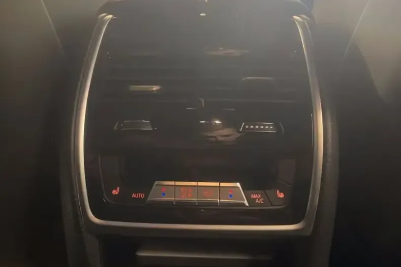 BMW XM din 2023 cu 75.000 km - oferta BMW174162 - foto 17