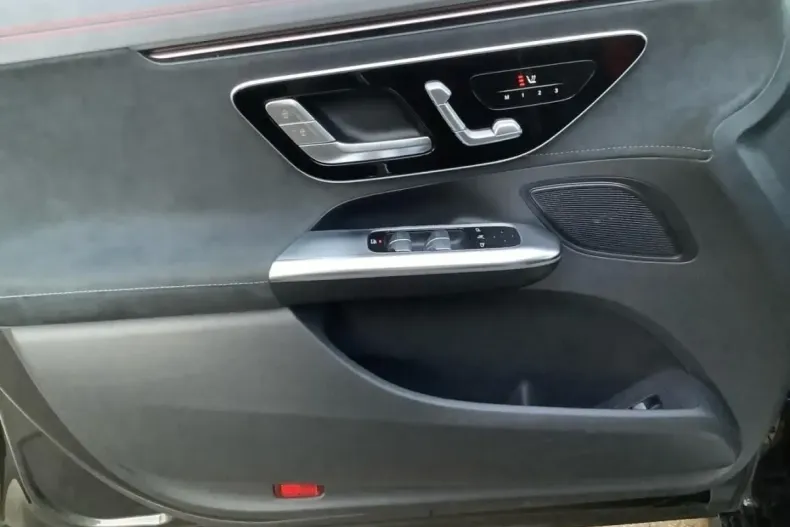 Mercedes-Benz EQE din 2023 cu 40.371 km - oferta MER174163 - foto 4