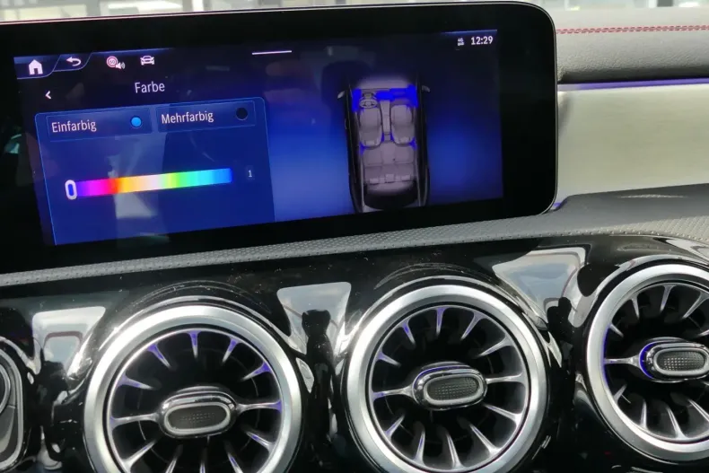 Mercedes-Benz CLA 200 din 2024 cu 16.732 km - oferta MER174169 - foto 22