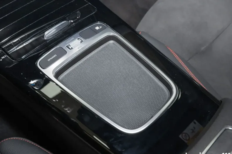 Mercedes-Benz CLA 200 din 2024 cu 19.293 km - oferta MER174170 - foto 22