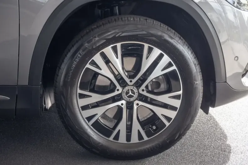 Mercedes-Benz GLA 220 din 2024 cu 16.531 km - oferta MER174173 - foto 5